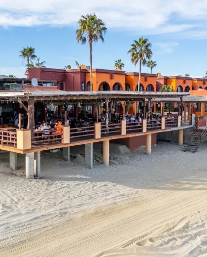 Oceanfront dining at Van Wormer Resorts.